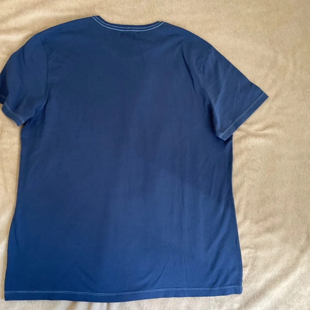 Banana Republic Tshirt